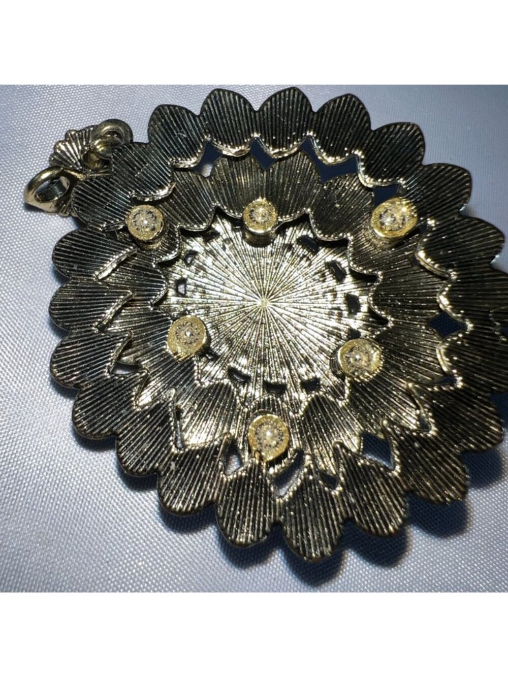 Blue Crystal Flower Pendant Necklace Jewelry Antique Style - Picture 3 of 3